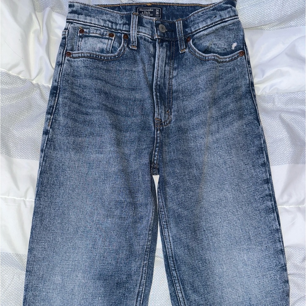 A&F ultra high rise straight jean